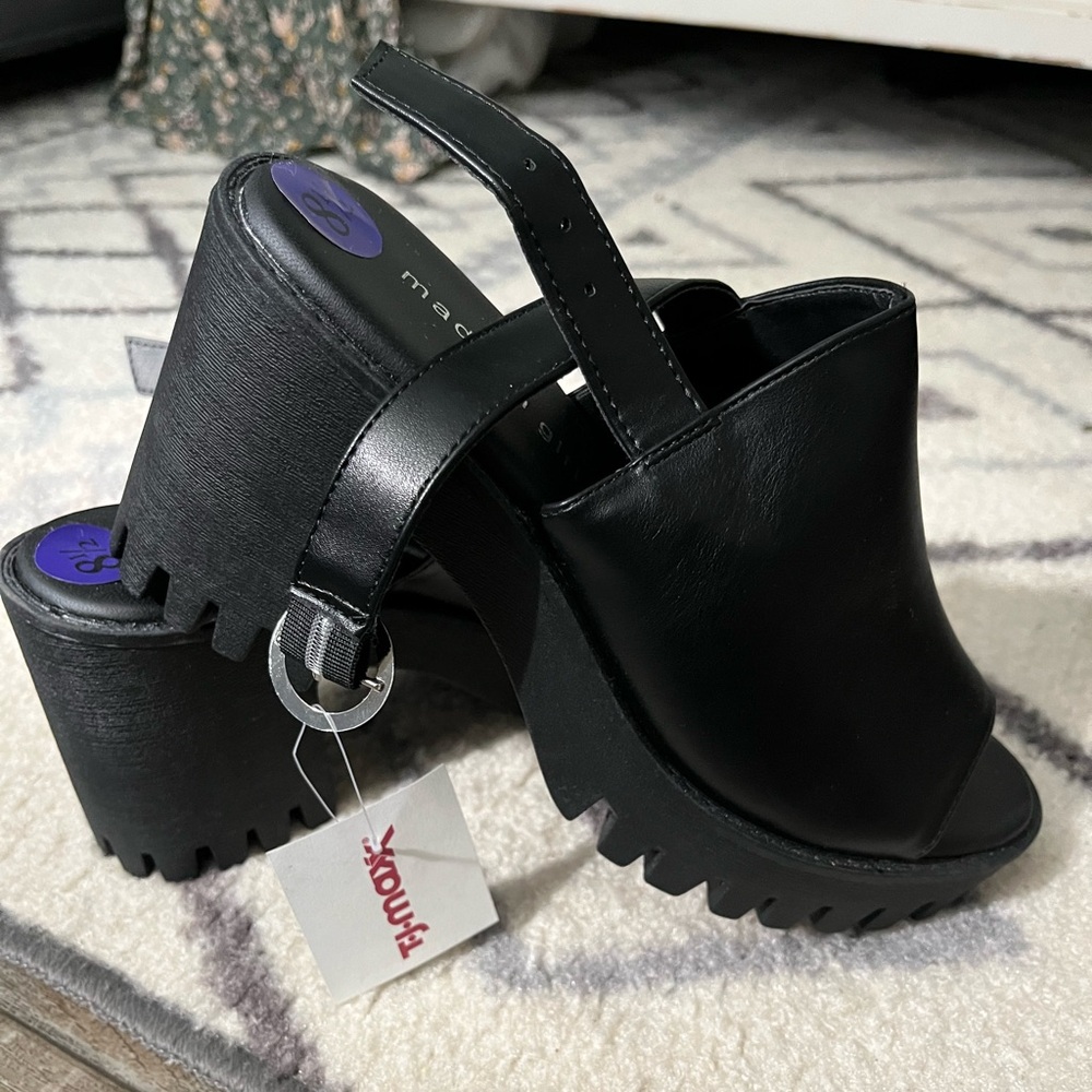 Black Madden Girl heels NWT